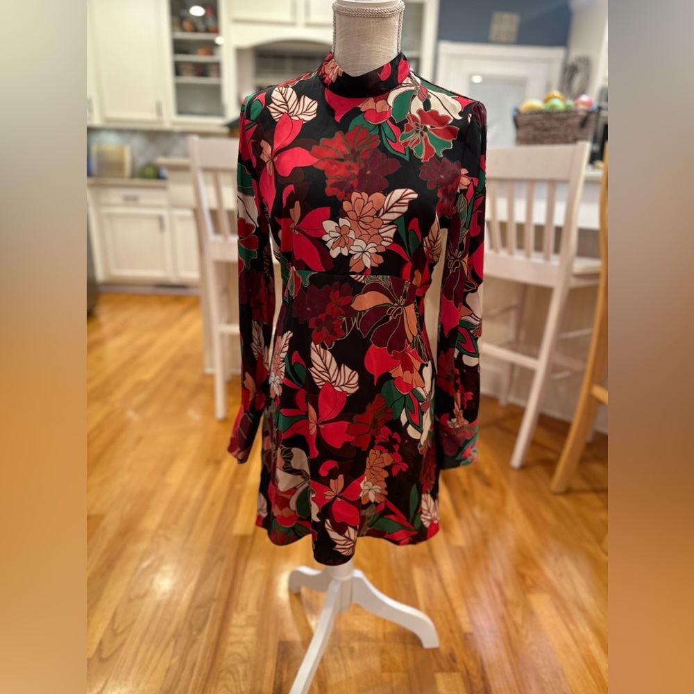 Zara floral bohemian 70’s vibe satin effect dress